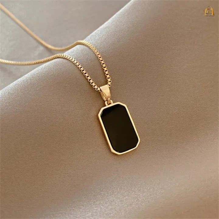 Double-Sided Rectangular Pendant Necklace – Black & White Stone