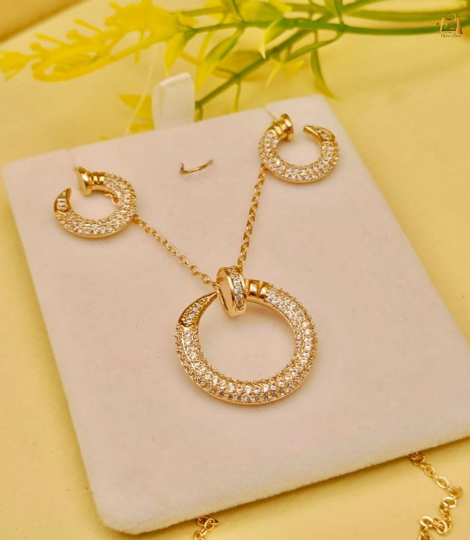 Trendy Locket Set For Girls