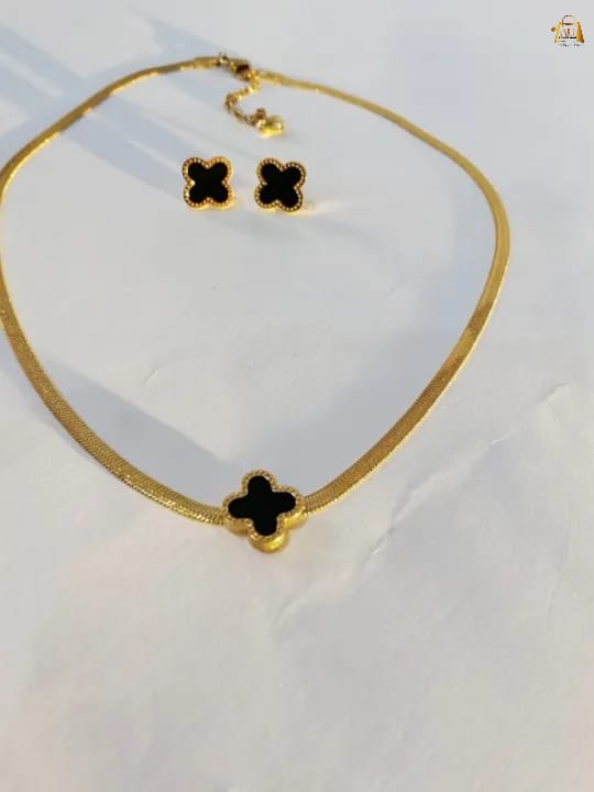 Black Clover Necklace With Earrings – Elegant Chain for Women